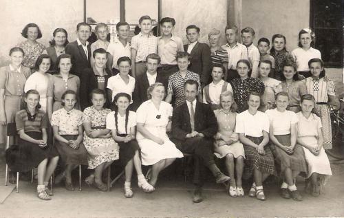 základní škola asi 1951&nbsp;- p.&nbsp;Zelený